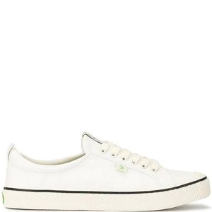 Cariuma Canvas Sneaker